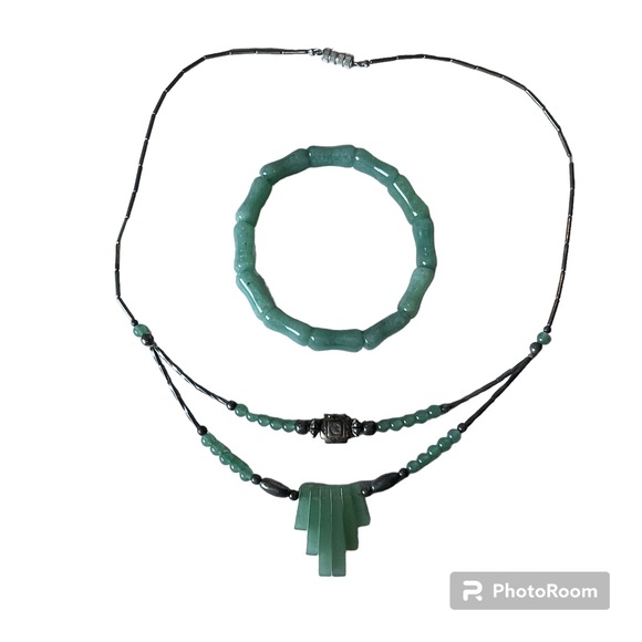 Jadite Silver Style Necklace and Bracelet - Picture 2 of 4